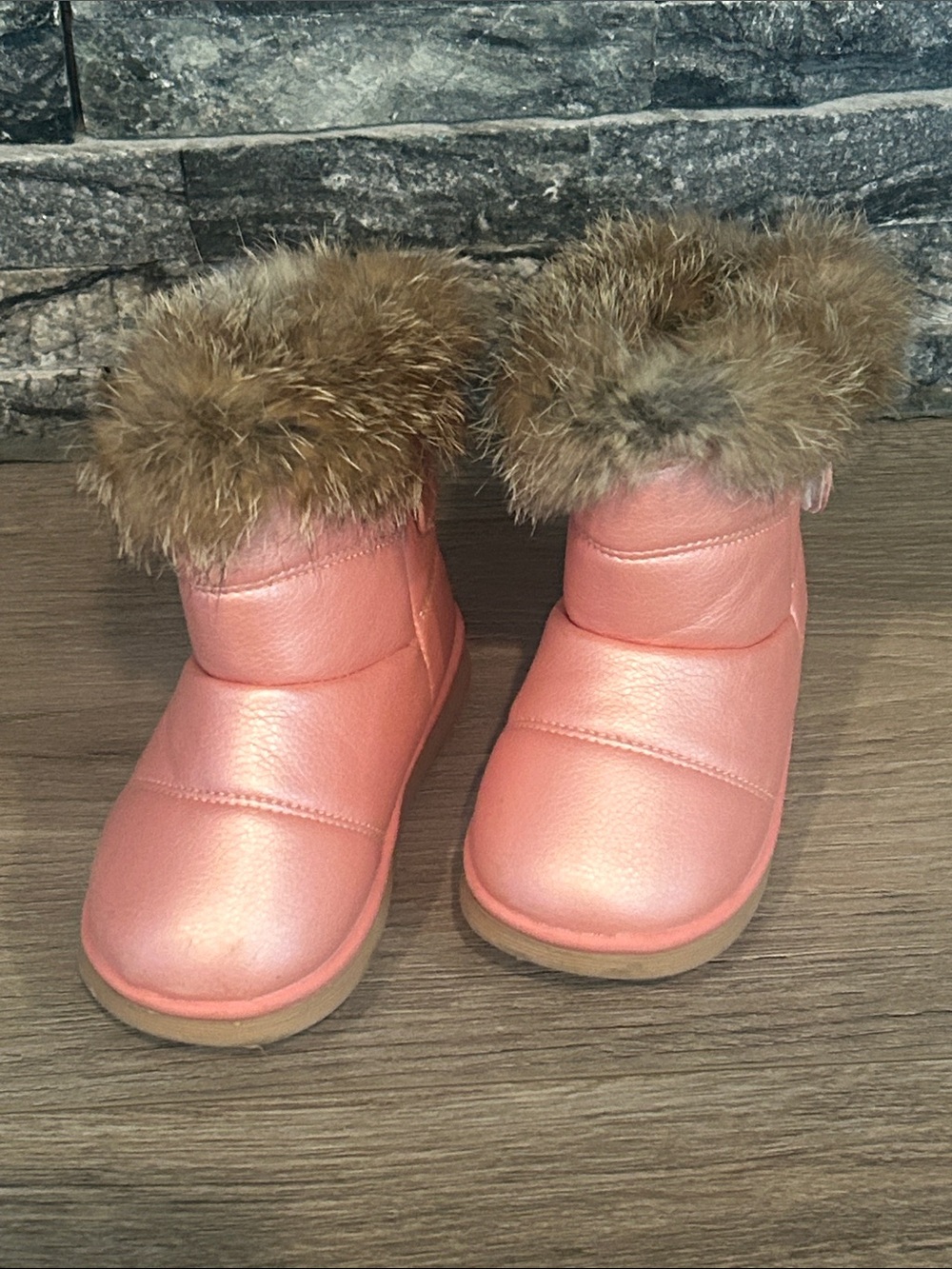 “2018” Toddler Girls Metallic Pink Faux Fur Winter Boots Size 26 (9.5‎ US)